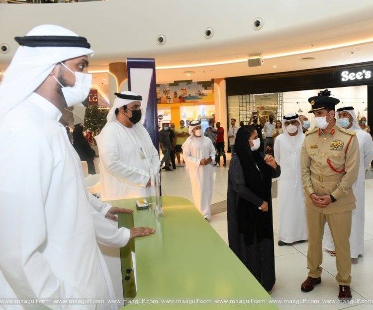 Al Marri visits Dubai Police Platform at the Dubai Mall